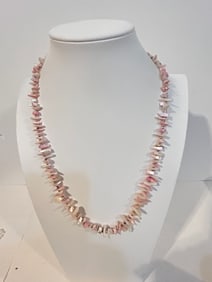 Vintage pink bead Necklace 22"