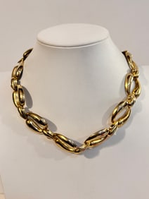 Vintage gold tone large link Necklace 18"