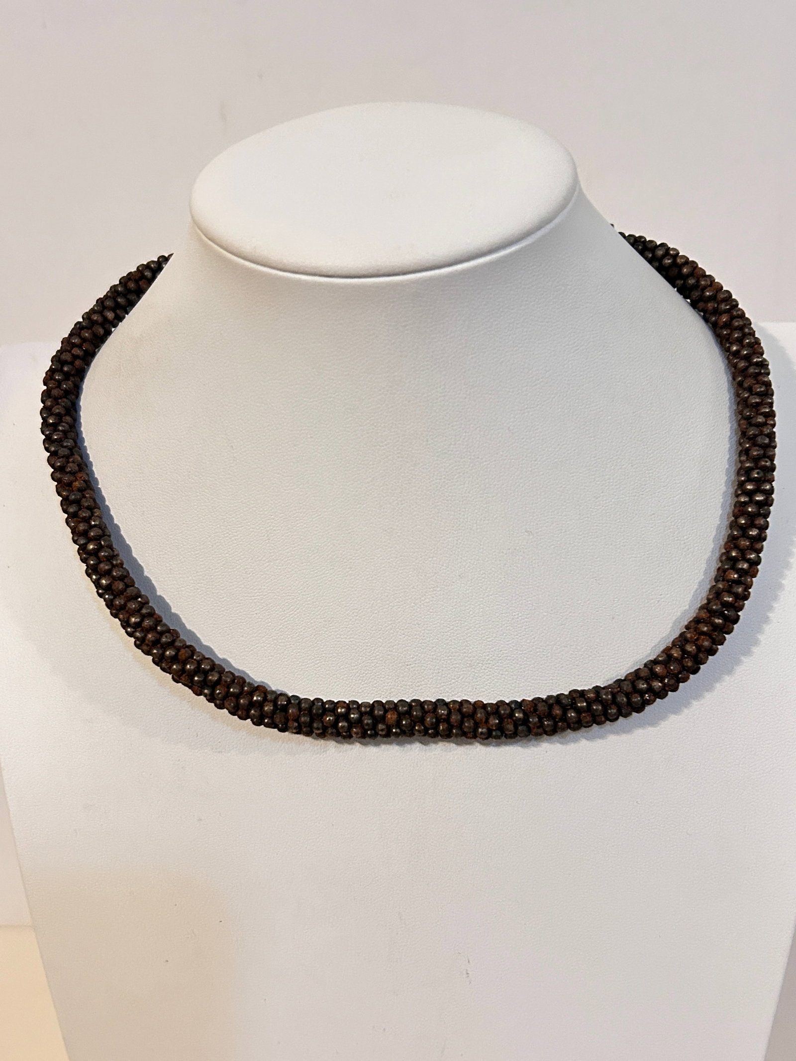 Vintage Old metal choker Necklace 14": Vintage Old metal choker Necklace 14" Please view all photos as they are part of the description and condition of this Item, Feel free to contact me with questions or picture requests! Used Item AS IS