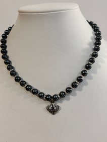Vintage bead Necklace 16"