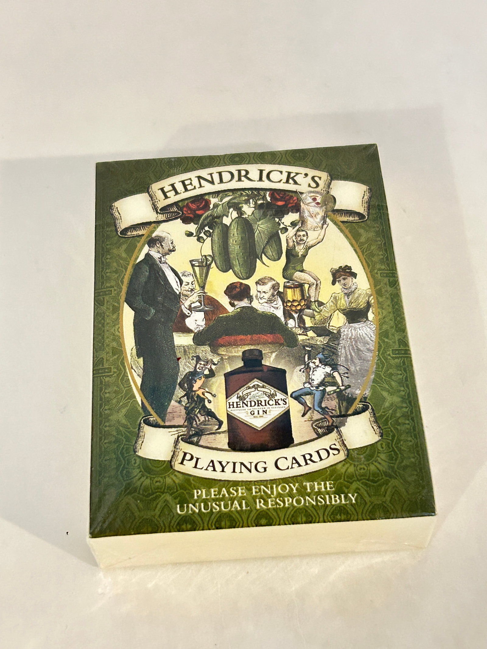 Vintage Hendricks Playing Cards: Vintage Hendricks Playing Cards Please view all photos as they are part of the description and condition of this Item, Feel free to contact me with questions or picture requests! Used Item AS IS
