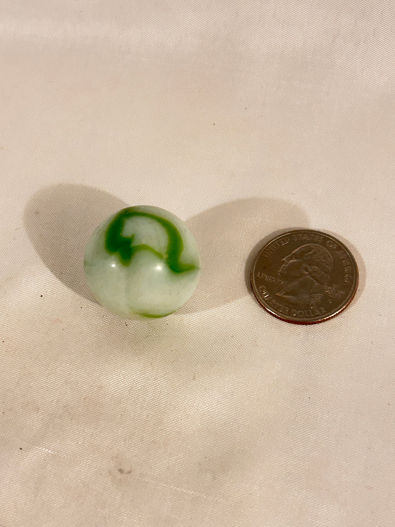 Vintage green swirl 1" Marble: Vintage green swirl 1" Marble Please view all photos as they are part of the description and condition of this Item, Feel free to contact me with questions or picture requests! Used Item AS IS