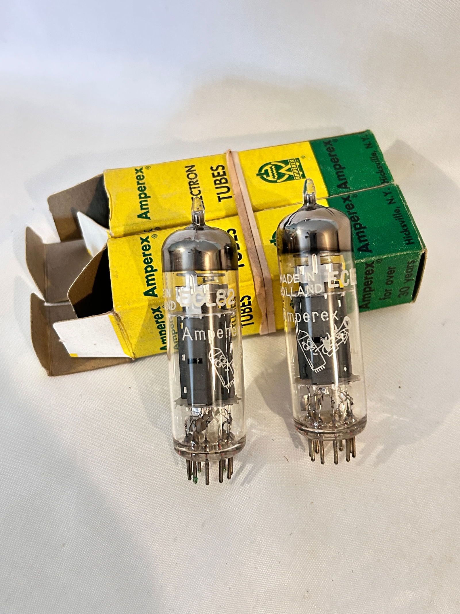 Lot of 2 Amperex Bugle Boy Vacuum Tubes ECC82 Matched NOS (1 of 7)