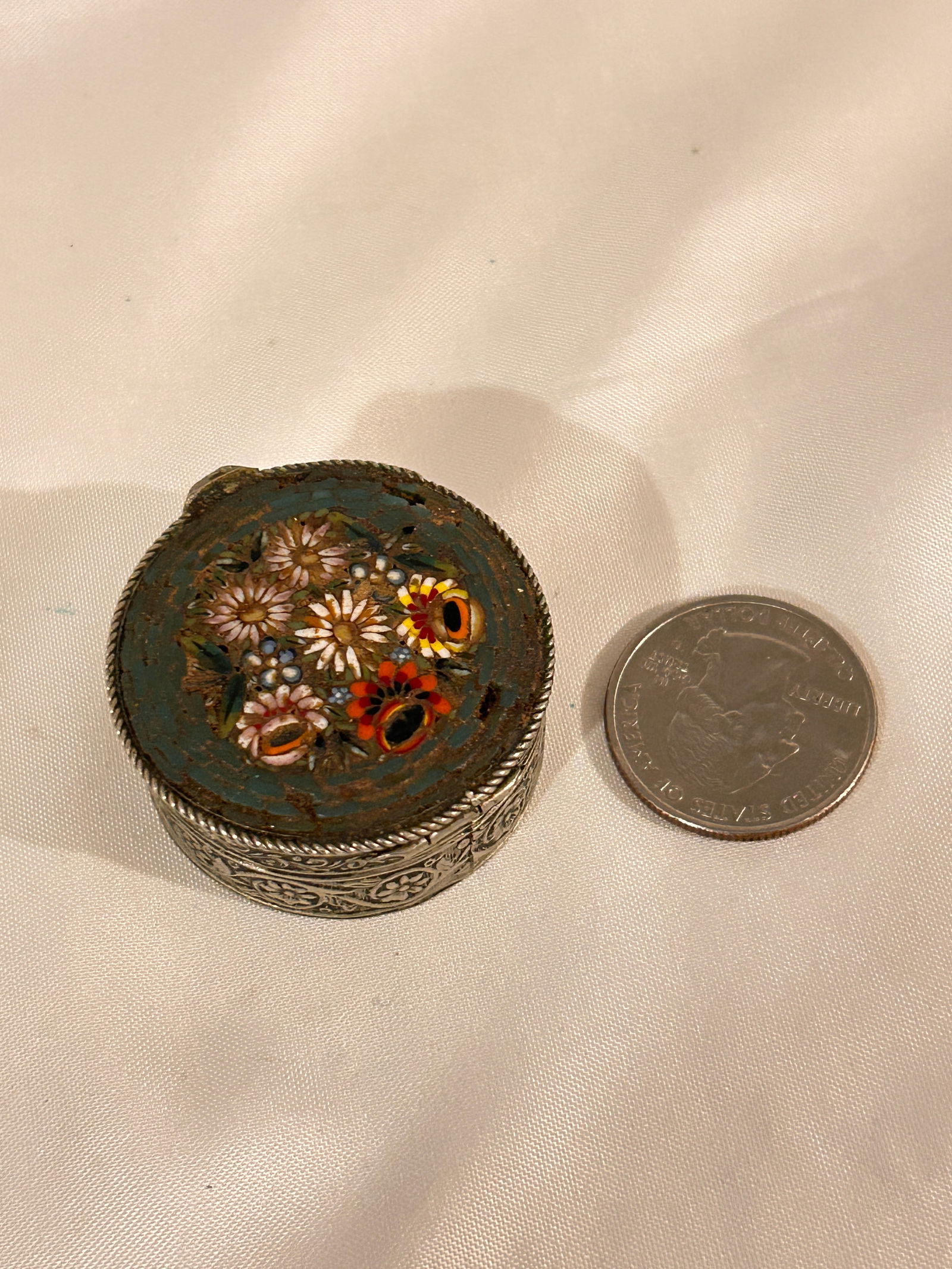Vintage Italian Micro Mosaic Millefiori Silver Pill Box 1 1/2" (1 of 5)