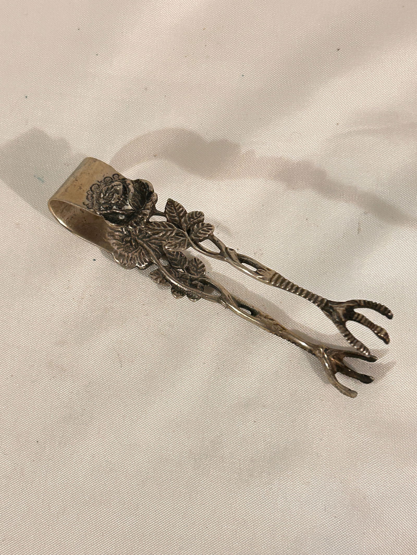 Vintage 1800s 835 Silver chicken foot Sugar Tongs (1 of 6)