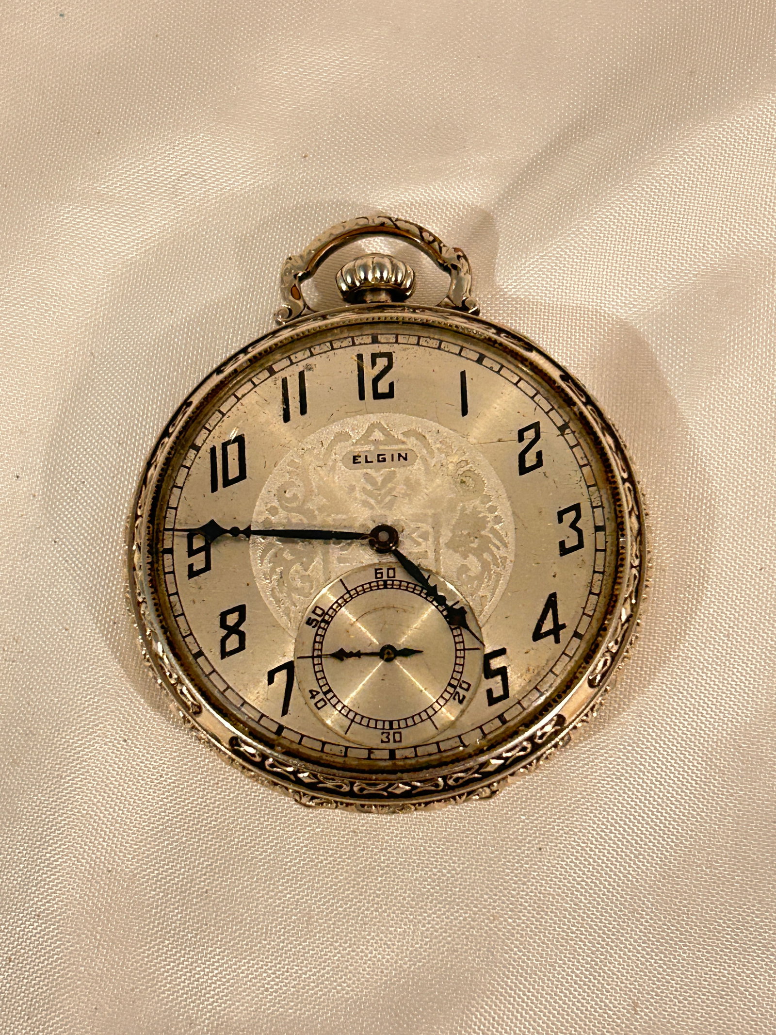 Vintage Elgin Pocket Watch Working Wadsworth 10K Gold filled case # 7572047: Vintage Elgin Pocket Watch Working Wadsworth 10K Gold filled case # 7572047 Please view all photos as they are part of the description and condition of this Item, Feel free to contact me with question