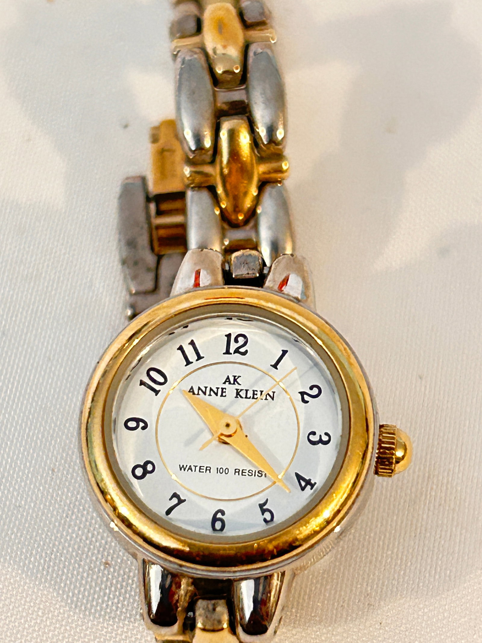 Vintage AK Ann Klien ladies working quartz Watch 10340-1 (1 of 4)
