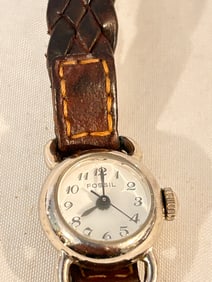 Vintage Fossil quartz working Watch ES-8629