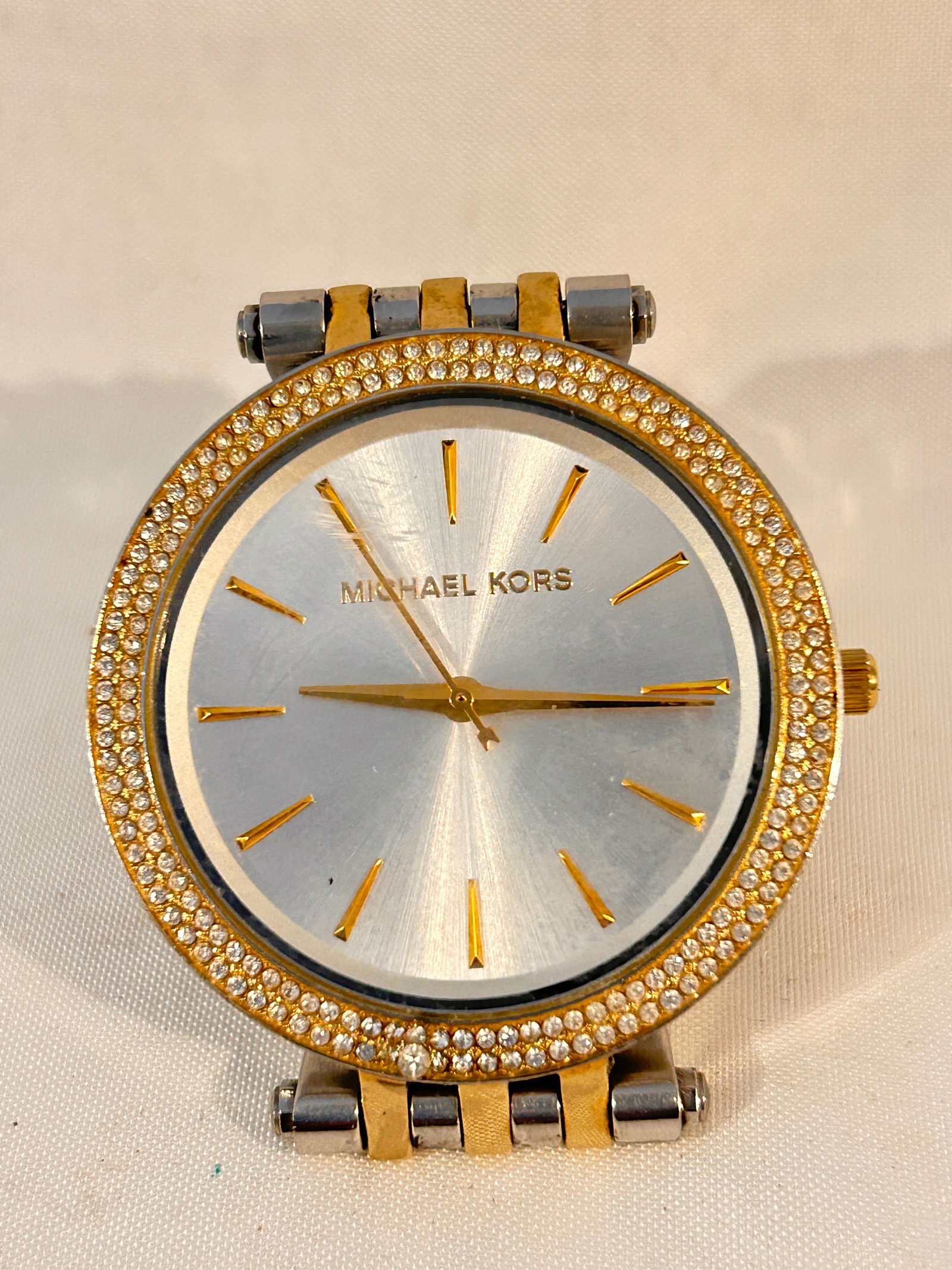 Vintage Michael Kors working quartz Watch MK 3215: Vintage Michael Kors working quartz Watch MK 3215 Please view all photos as they are part of the description and condition of this Item, Feel free to contact me with questions or picture requests! Use
