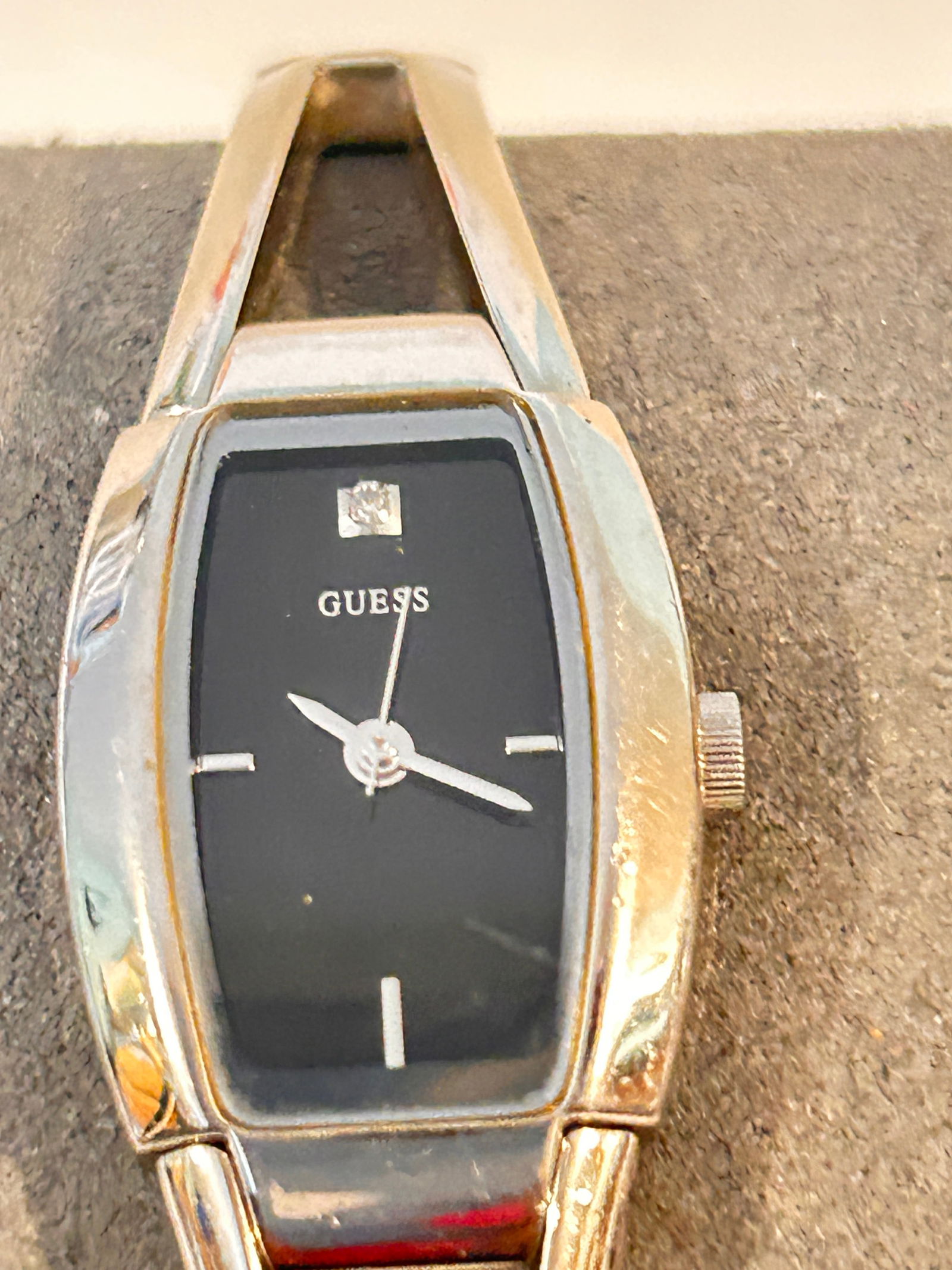 Vintage Guess ladies working Watch G 73823L (1 of 4)