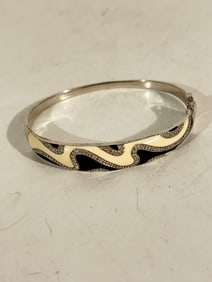 Vintage Sterling Silver enamel black & white hinged Bracelet 8"