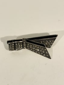 Vintage Sterling Silver marcasite onyx Brooch