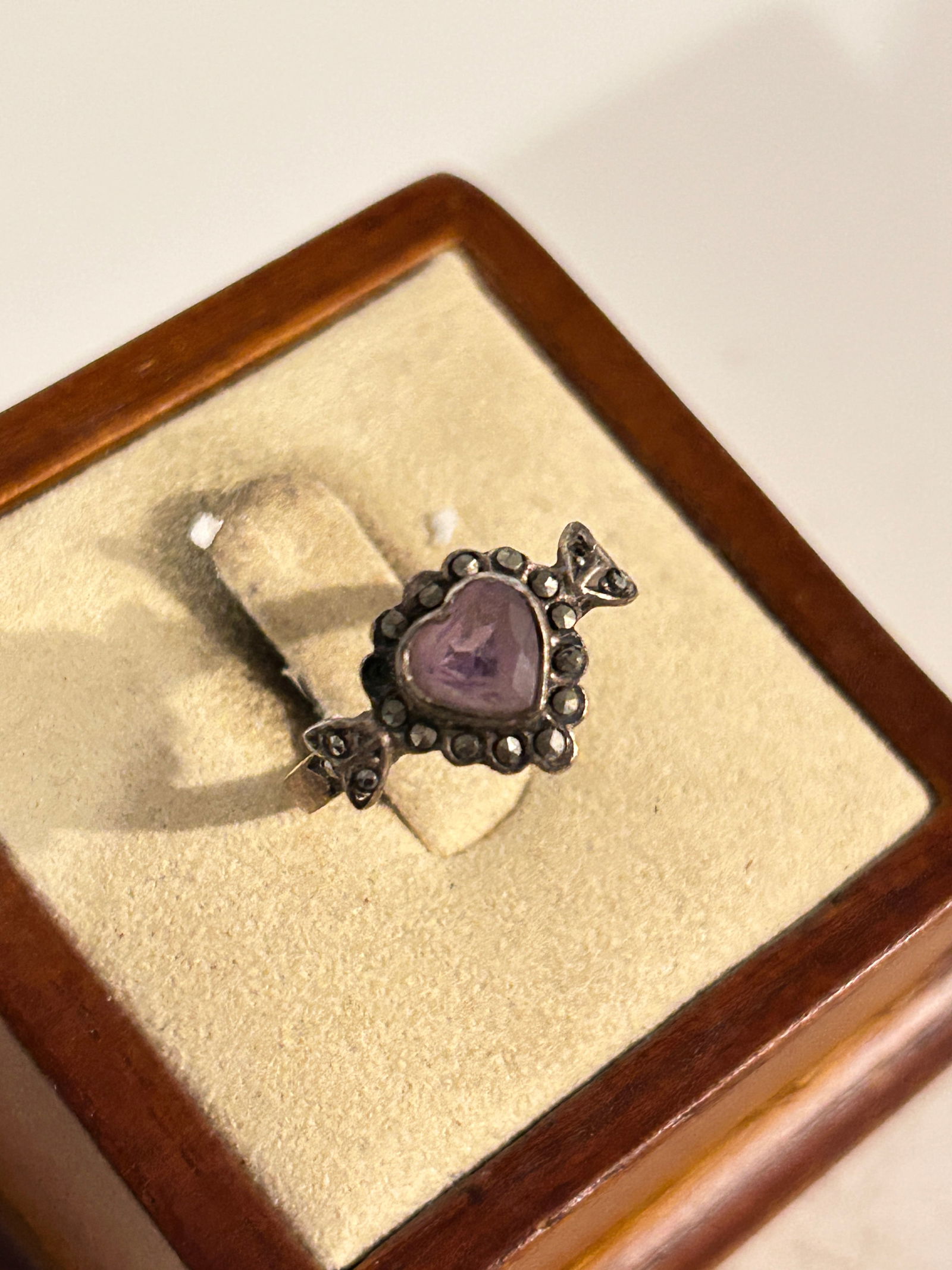 Vintage Sterling Silver Amethyst marcasite heart Ring sz 6 (1 of 4)
