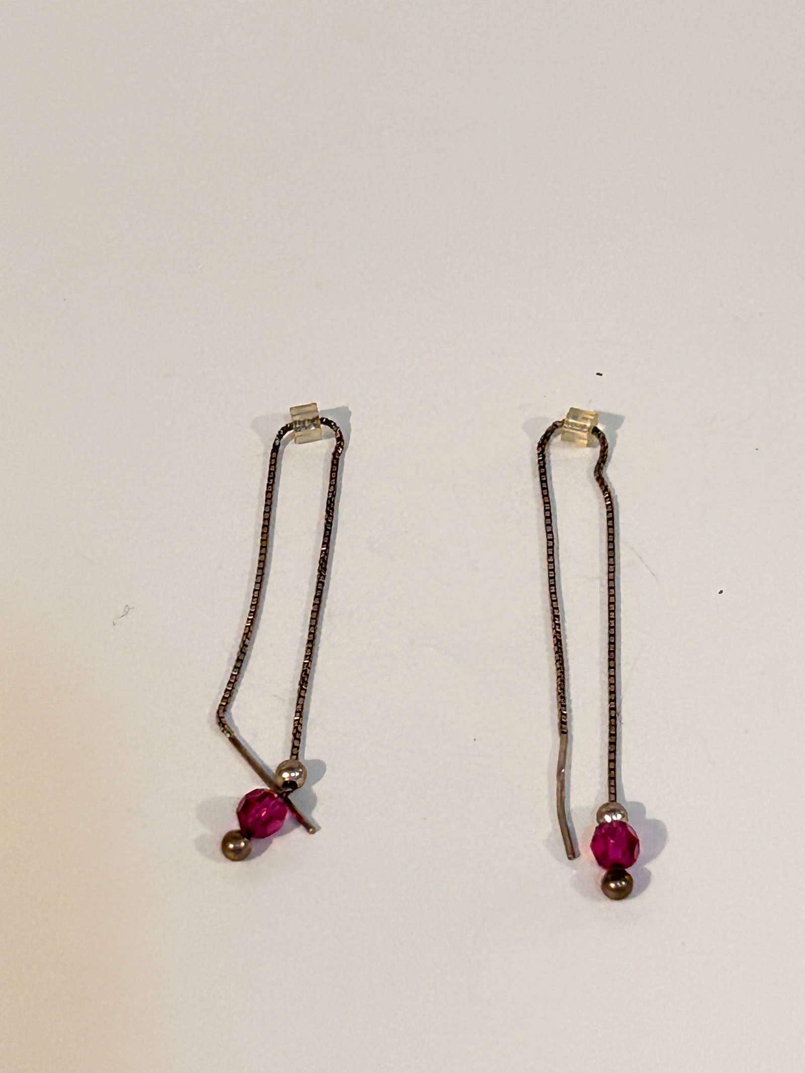 Vintage Sterling Silver Swarovski Crystal Earrings: Vintage Sterling Silver Swarovski Crystal Earrings Please view all photos as they are part of the description and condition of this Item, Feel free to contact me with questions or picture requests! Us