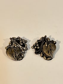 Vintage Sterling Silver floral clip on Earrings