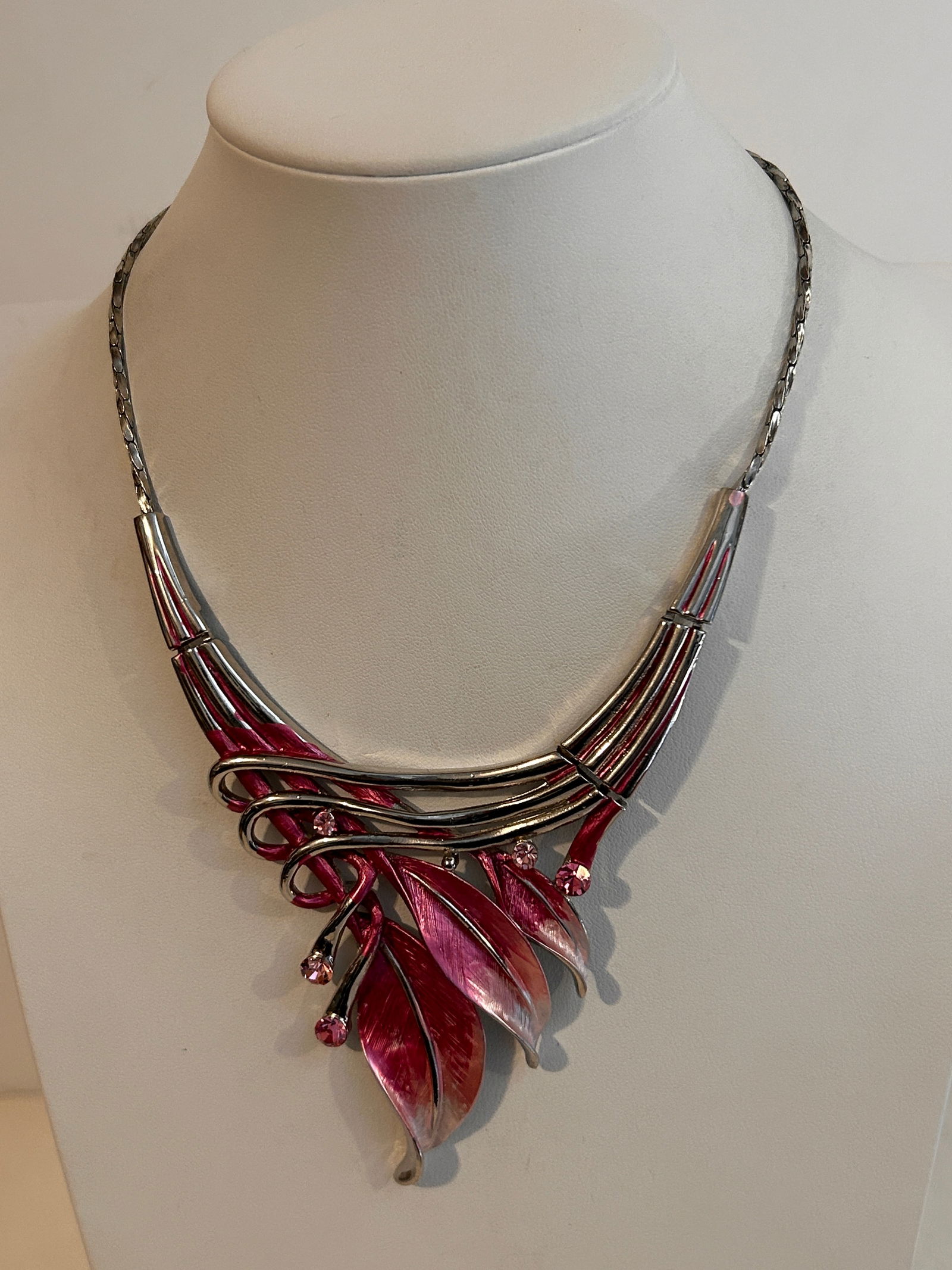 Vintage Statement Elegant floral rhinestone Necklace 13" (1 of 4)