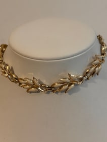 Vintage Enamel floral Necklace 12"