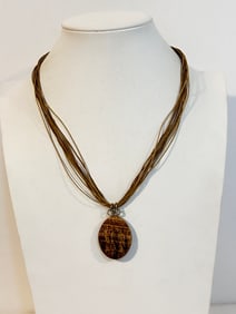 Vintage brown pendant 18" Necklace
