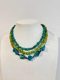 Vintage Turquoise bead Necklace 11"