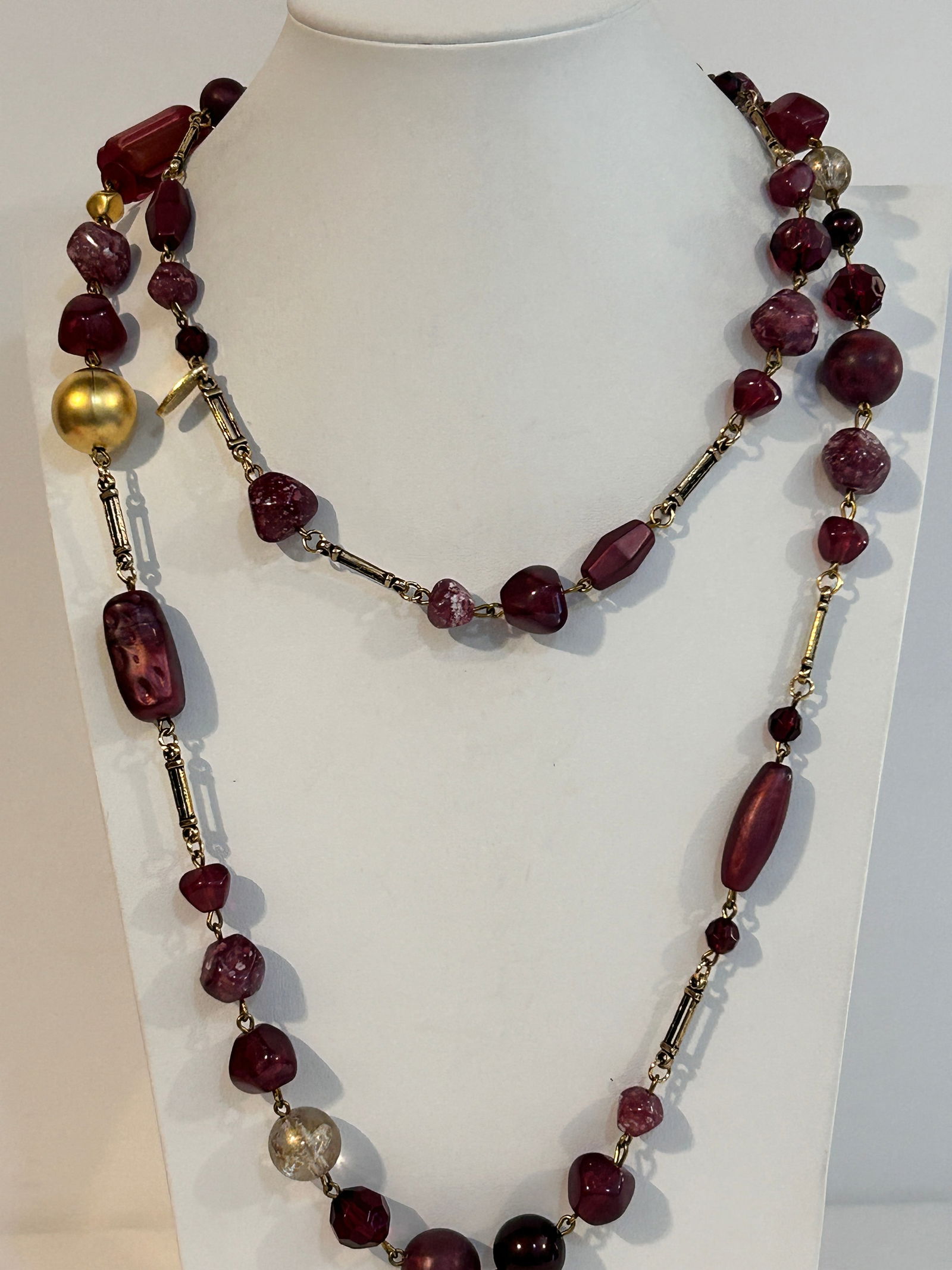 Vintage Express Italy Made beaded Necklace 40": Vintage Express Italy Made beaded Necklace 40" Please view all photos as they are part of the description and condition of this Item, Feel free to contact me with questions or picture requests! Used I