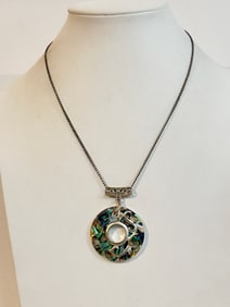 Vintage mother of pearl pendant Necklace 16"