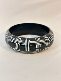 Vintage black enamel Bracelet 8"