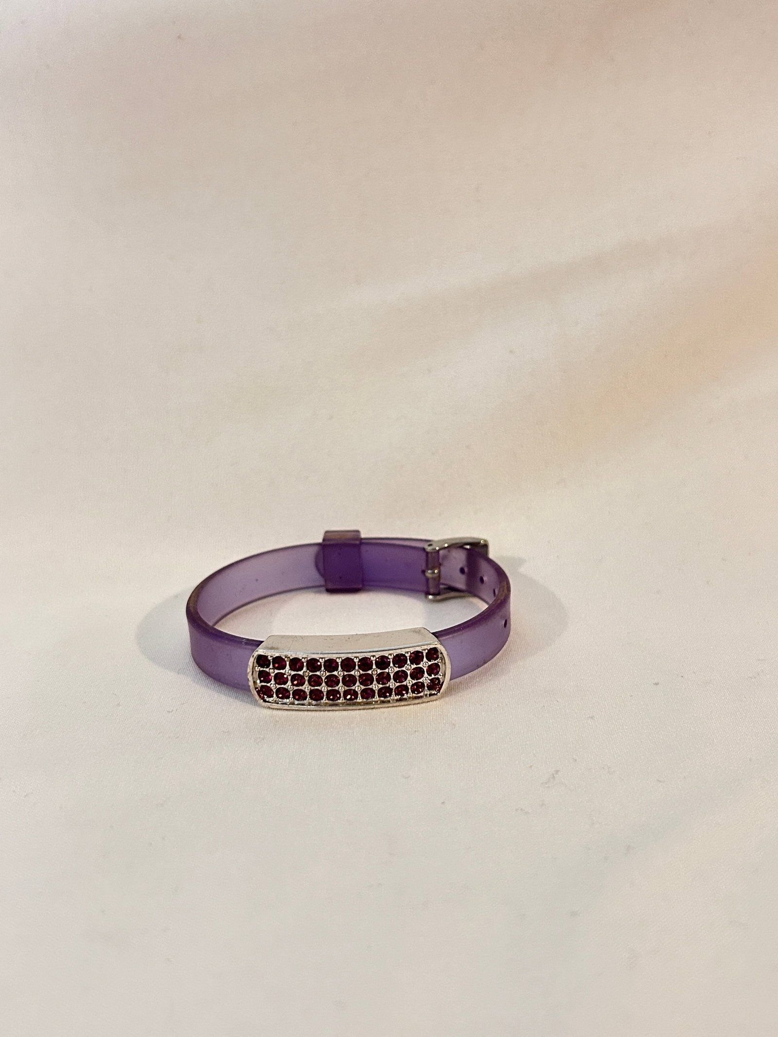 Vintage Swarovski Crystal Swan signed Bracelet 7": Vintage Swarovski Crystal Swan signed Bracelet 7" Please view all photos as they are part of the description and condition of this Item, Feel free to contact me with questions or picture requests! Use