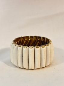 Vintage white enamel stretch Bracelet 7"