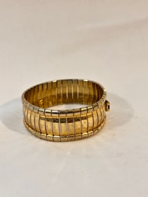 Vintage gold tone flex Bracelet 7"