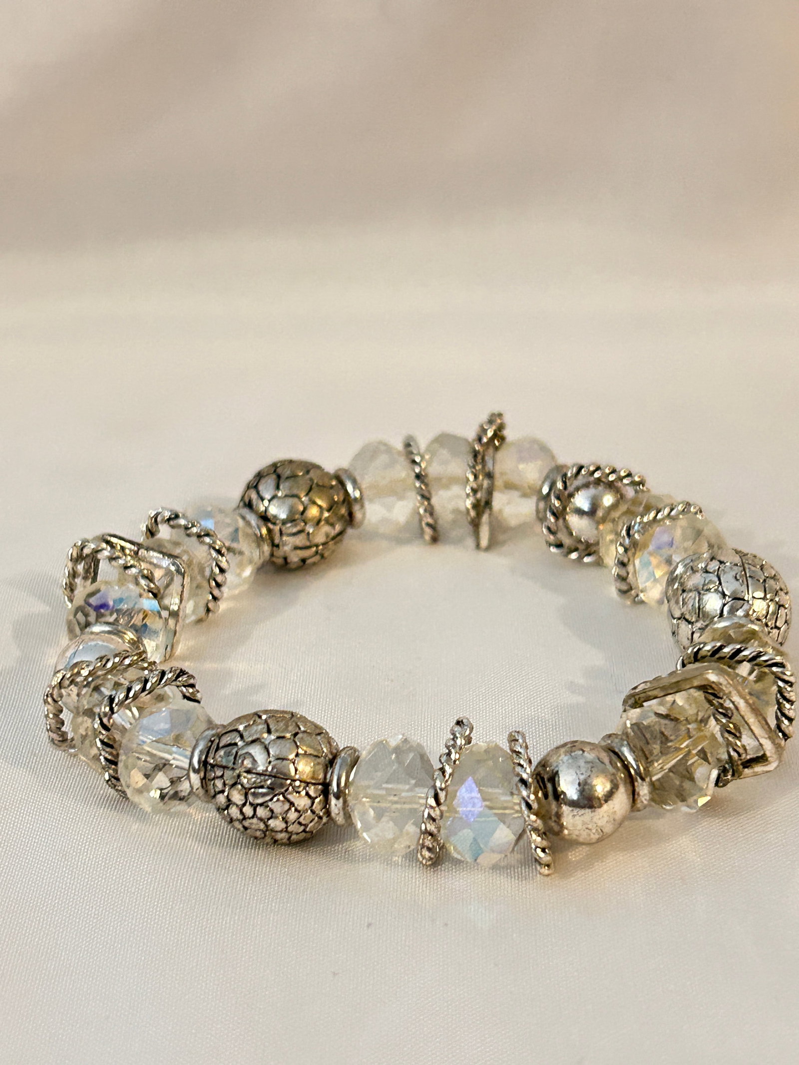 Vintage beaded stretch Bracelet 8" (1 of 3)