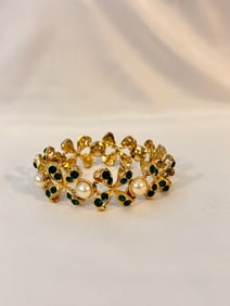 Vintage gold tone XOXO rhinestone pearl Bracelet 7"