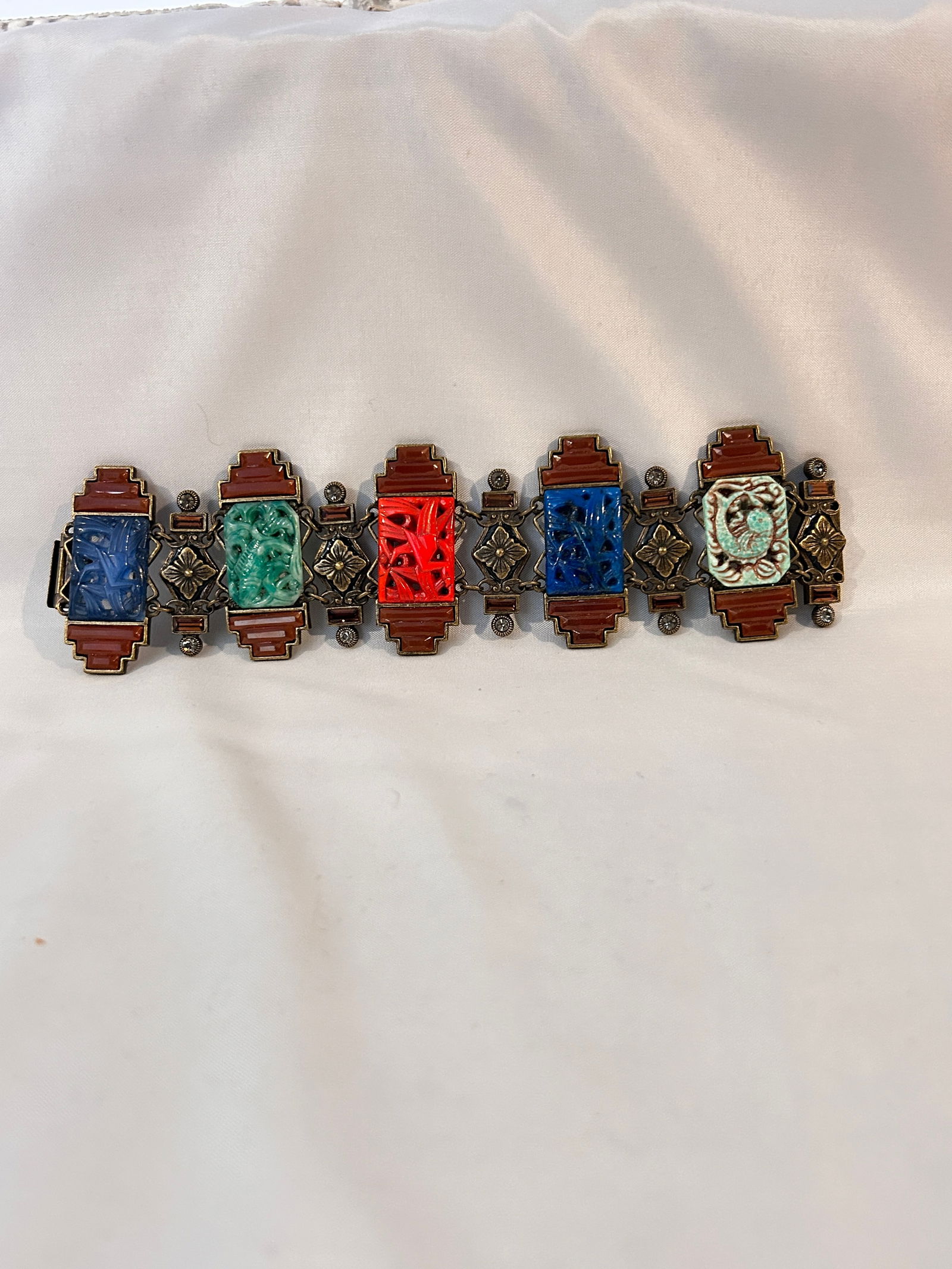 Sweet Romance USA Bracelet Genuine Stone Carved Motif! Vintage Signed 8" (1 of 3)