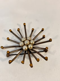 Vintage pearl floral Brooch
