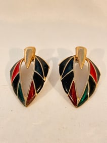 Vintage Goldtone Pierced enamel Earrings
