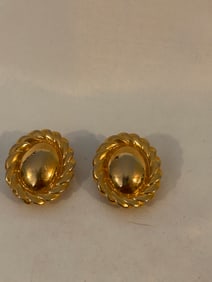 Vintage Goldtone Clipon Earrings