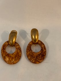 Vintage brown marbled gold tone Pierced  Earrings