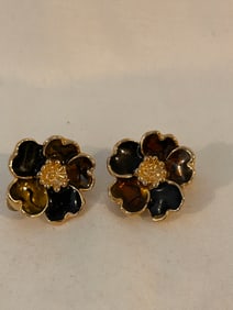 Vintage Goldtone enamel Clipon FLORAL  Earrings