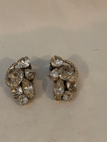 Vintage Silvertone Rhinestone Earrings