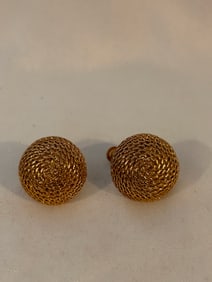Vintage Goldtone Screw on Earrings