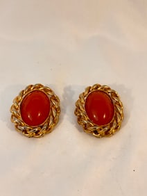 Vintage CINER Goldtone pink acrylic Clipon Earrings