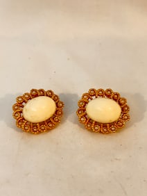 Vintage Goldtone Acrylic Clipon Earrings