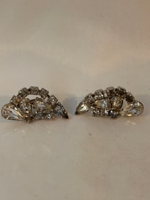 Vintage Silvertone Rhinestone Earrings