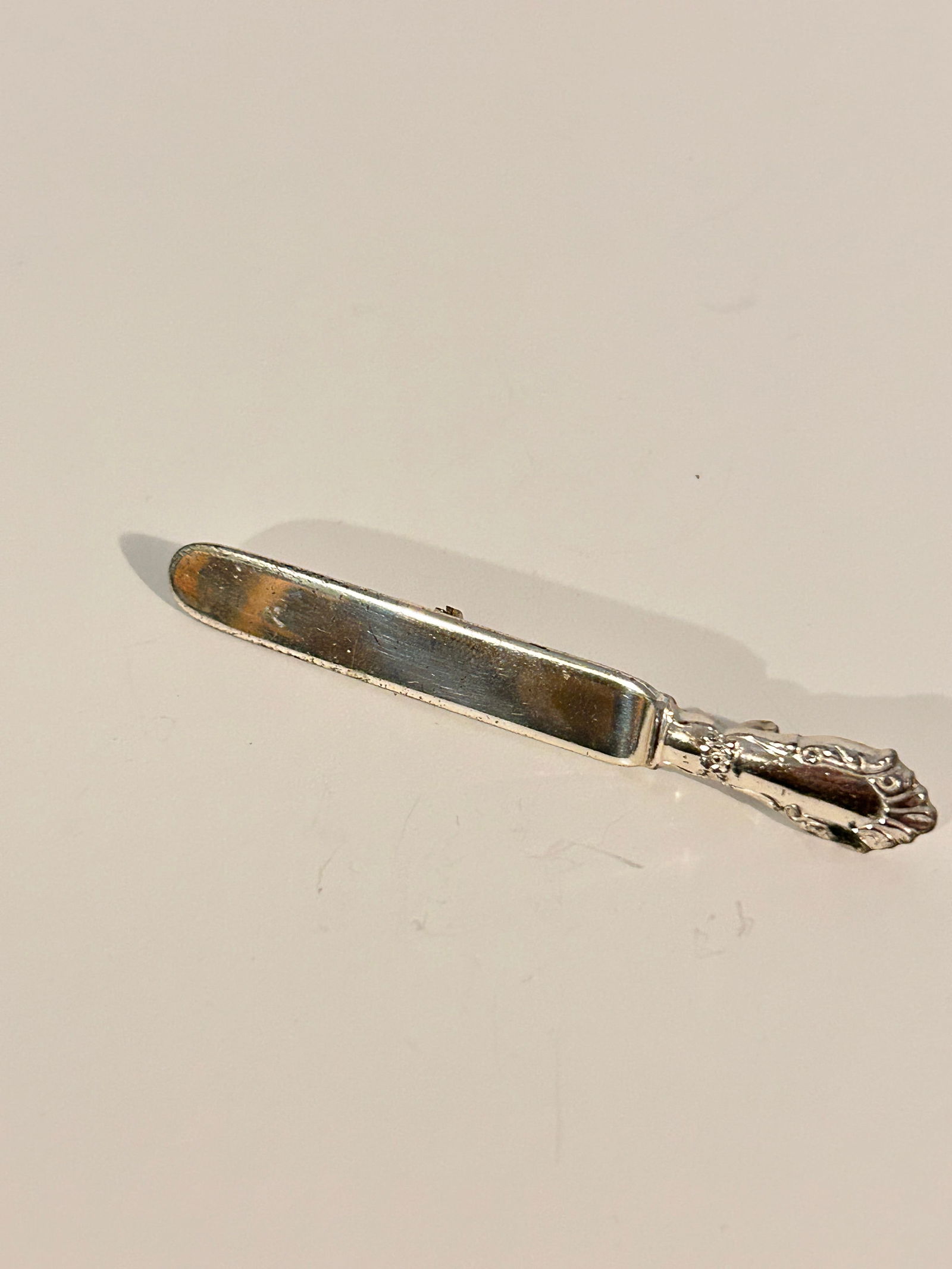Vintage Sterling Silver mini knife Brooch (1 of 4)