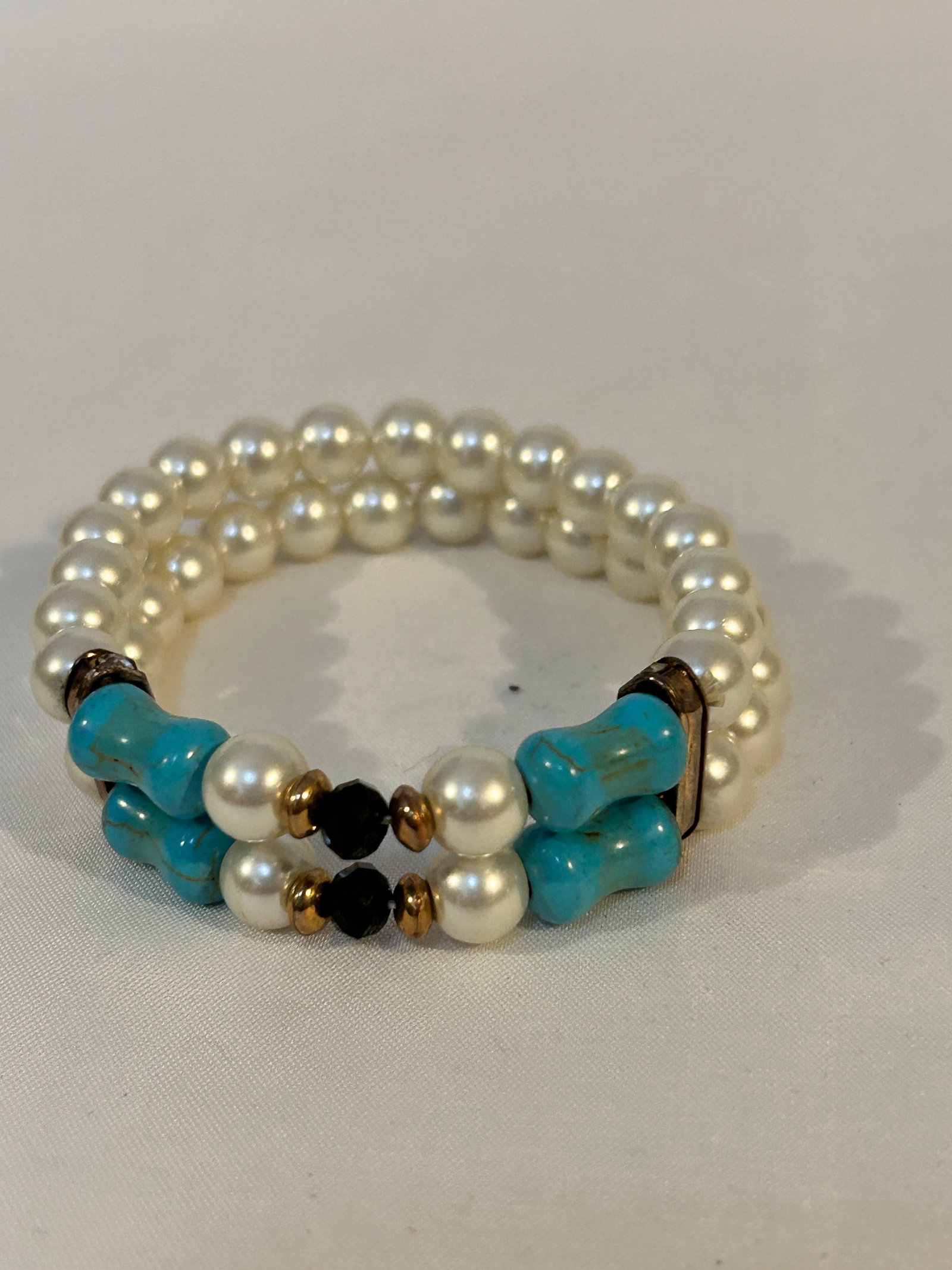 Vintage Beaded pearl Turquoise color stretch Bracelet 7" (1 of 3)