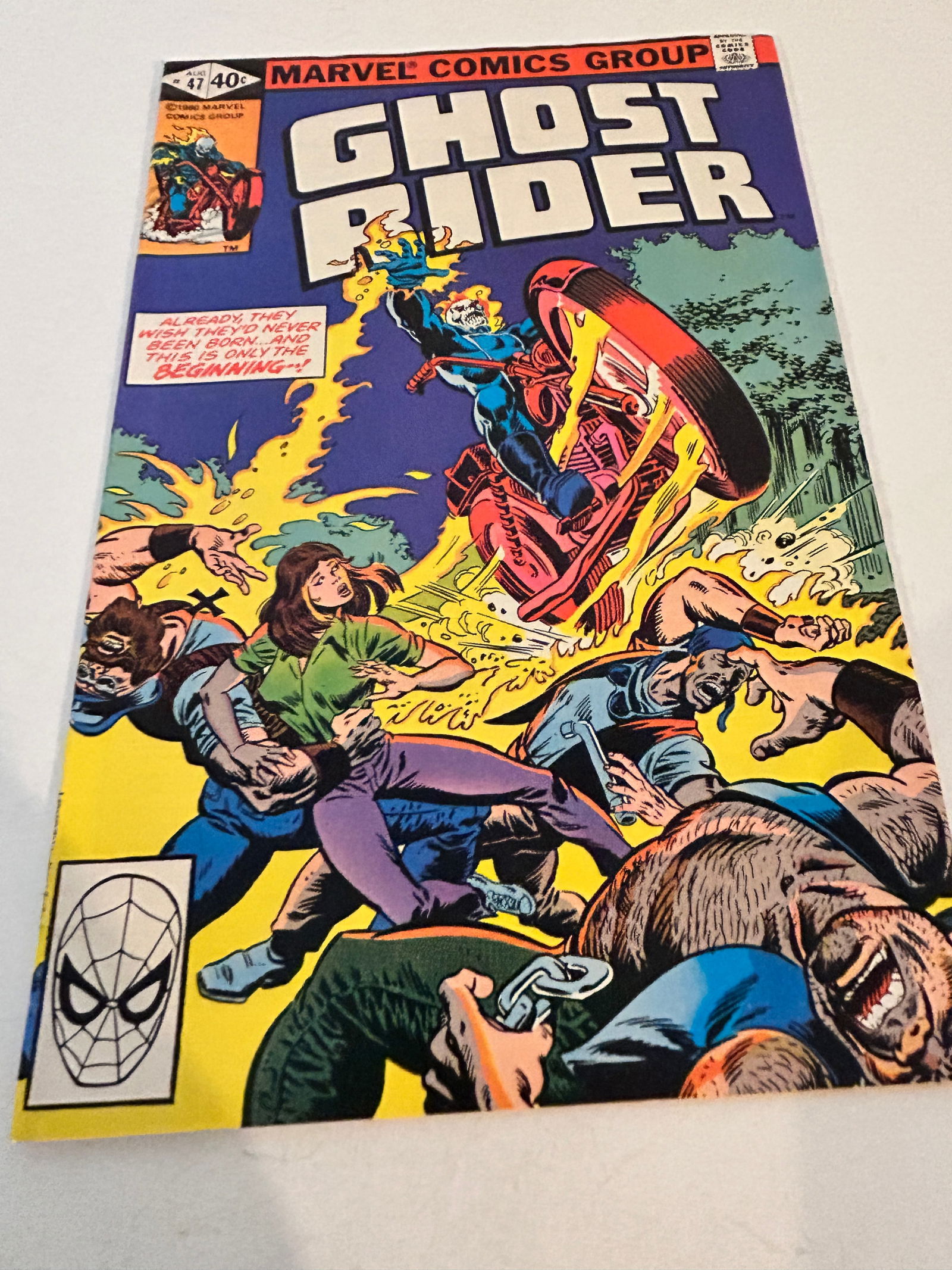 Vintage Comic Book Ghost Rider # 47: Vintage Comic Book Ghost Rider # 47 Please view all photos as they are part of the description and condition of this Item, Feel free to contact me with questions or picture requests! Used Item AS IS