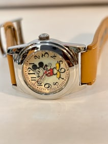 Disney Since 1928 Mickey Mouse Wrist Watch New In Box Nice leather band