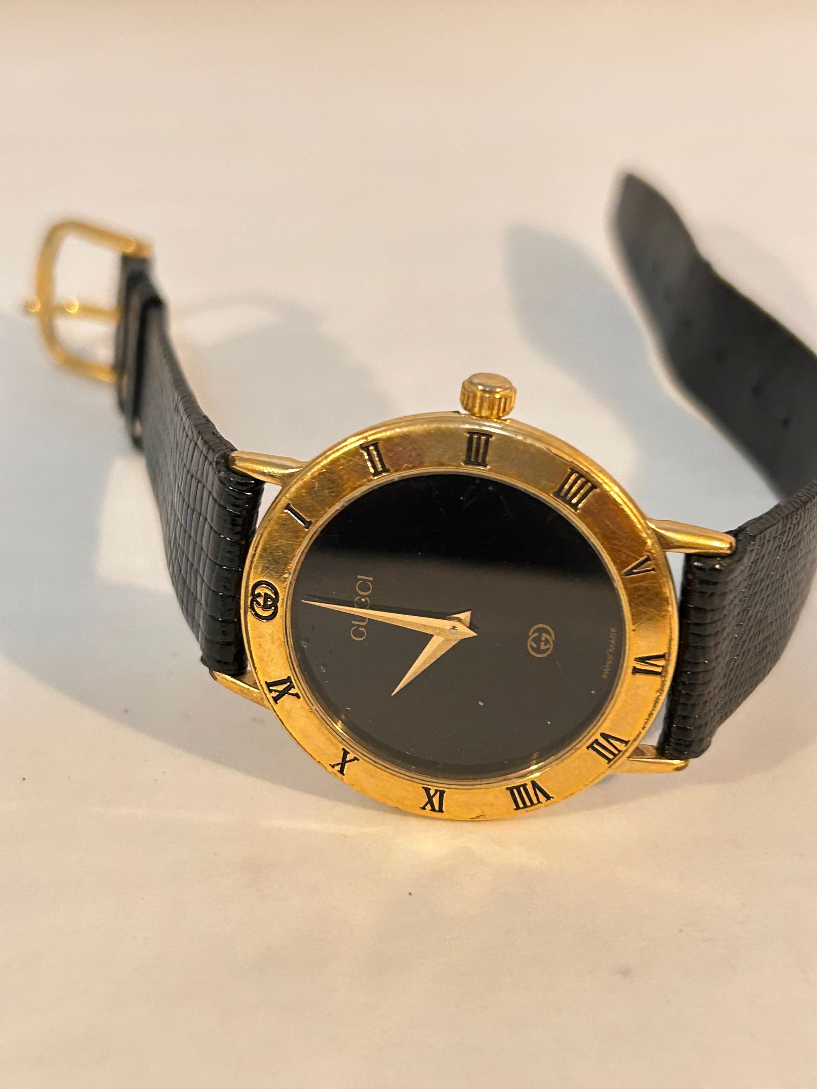 Vintage Gucci 3000M 18K Gold Plated Men's/Women's Watch - 33 mm works great light wear (1 of 4)