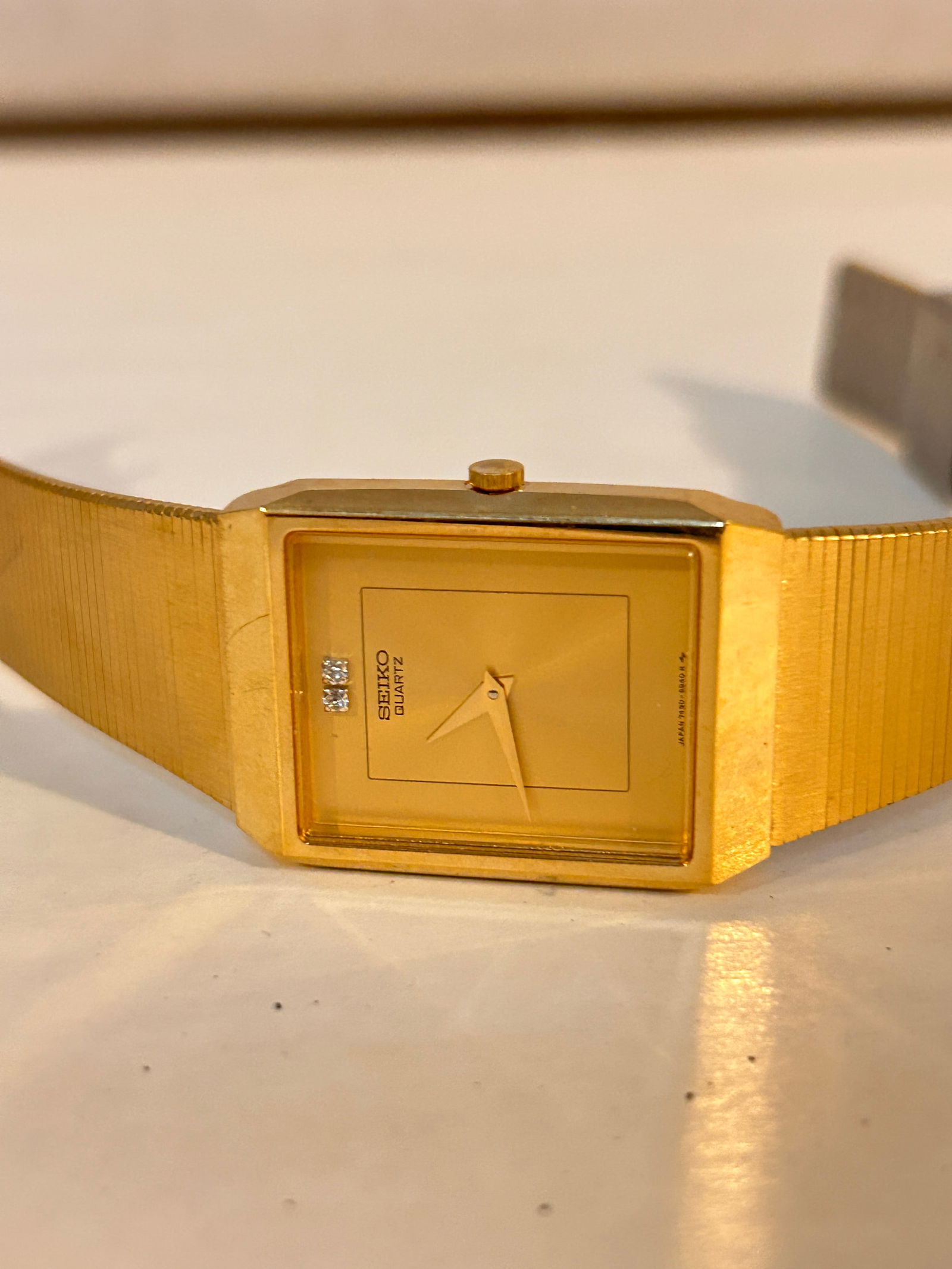 Seiko Vintage Gold Tone Quartz working Dress Diamond Watch 7430-5840: Seiko Vintage Gold Tone Quartz working Dress Diamond Watch 7430-5840 Please view all photos as they are part of the description and condition of this Item, Feel free to contact me with questions or pi