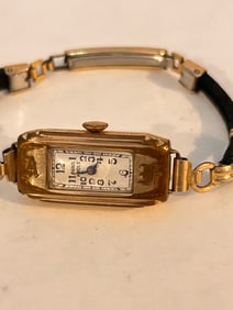Vintage Anna Hindle 1933 working mech gold filled ladies watch
