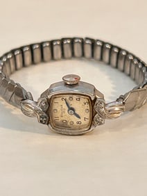 Vintage Bulova 23 Ladies 10K Rolled Gold Diamond Accents Watch Runs L 7 needs cleaning